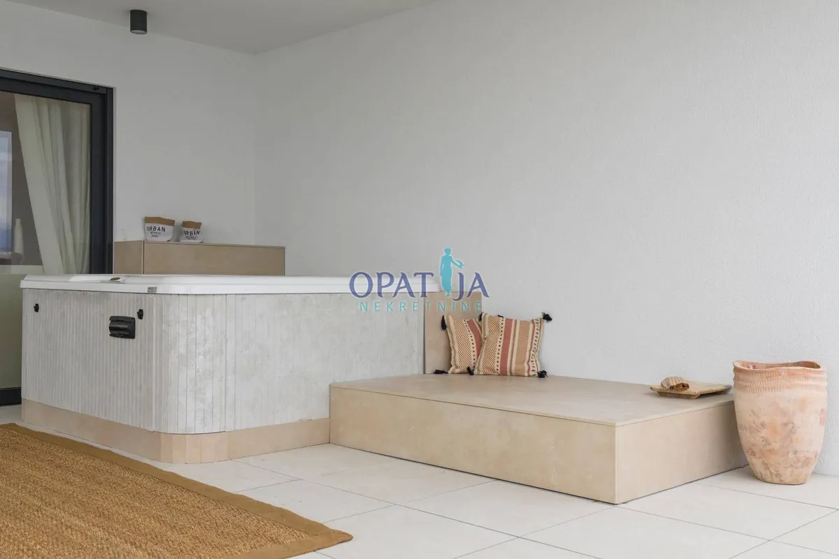 Apartment - Opatija, 230m2