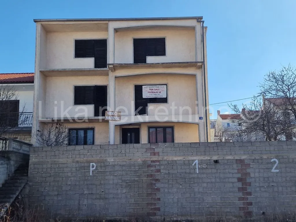 Kuća - Senj, 250m2