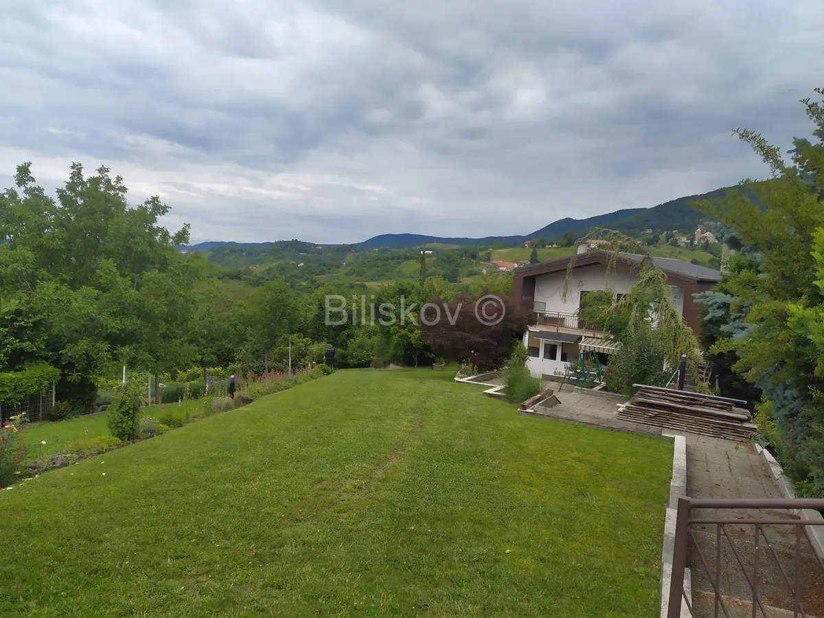 House - Jastrebarsko - Okolica, 600m2