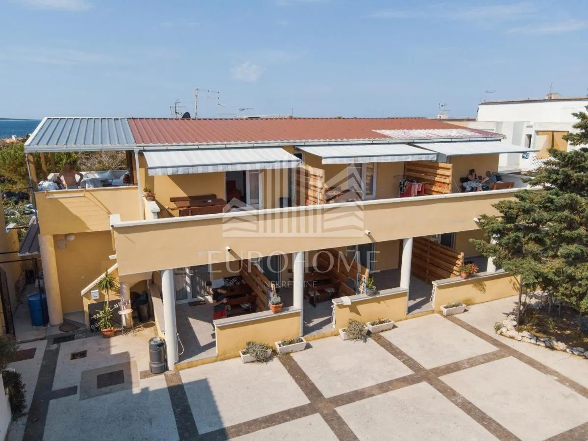 House - Novalja, 365m2