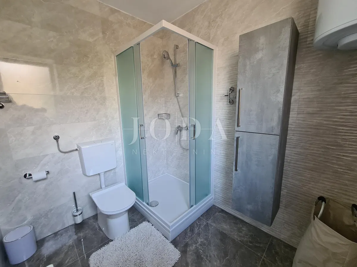 House - Crikvenica, 300m2